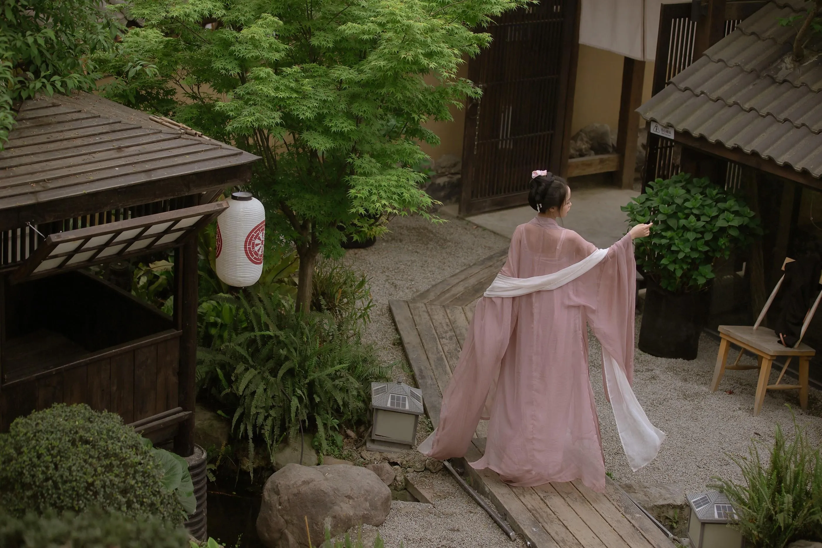 [YITUYU艺图语]2022.08.15 春日宴 梨一依 [25P]插图8